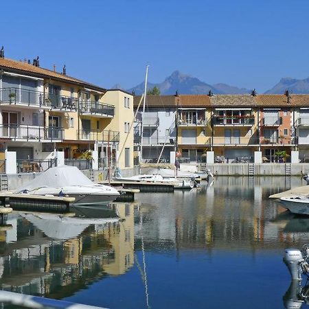 Superbe Appartement Dans La Marina Du Bouveret Port-Valais Exterior photo