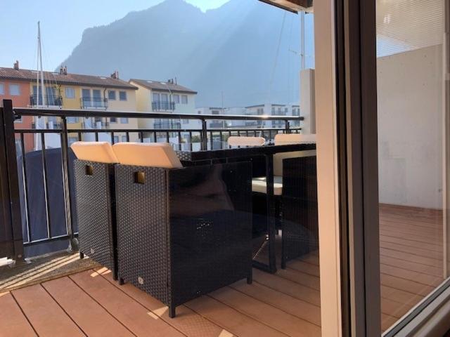 Superbe Appartement Dans La Marina Du Bouveret Port-Valais Exterior photo